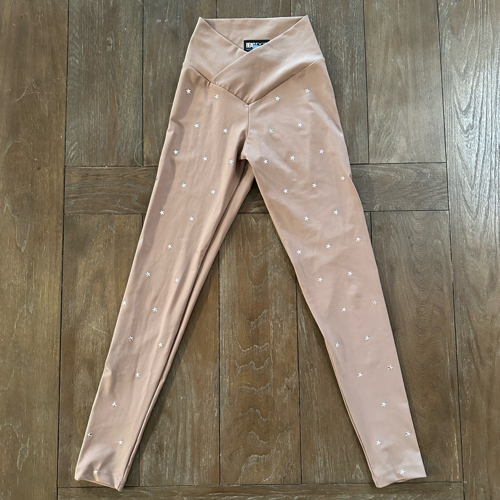 NWOT Beach Riot Sport Brown Star Studded Leggings size small